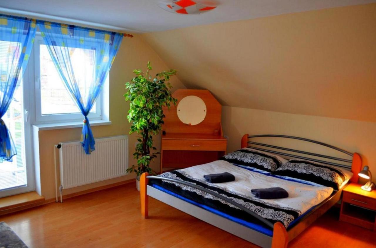 Chalupa Riviera A Apartmany Riviera - Liptov Besenova รูชอมแบรอค ภายนอก รูปภาพ