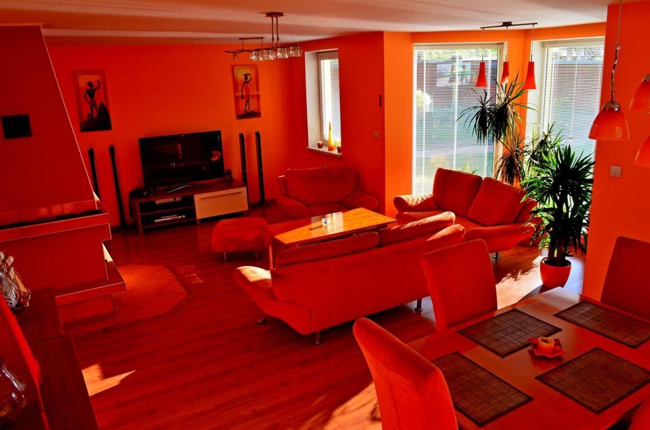 Chalupa Riviera A Apartmany Riviera - Liptov Besenova รูชอมแบรอค ภายนอก รูปภาพ