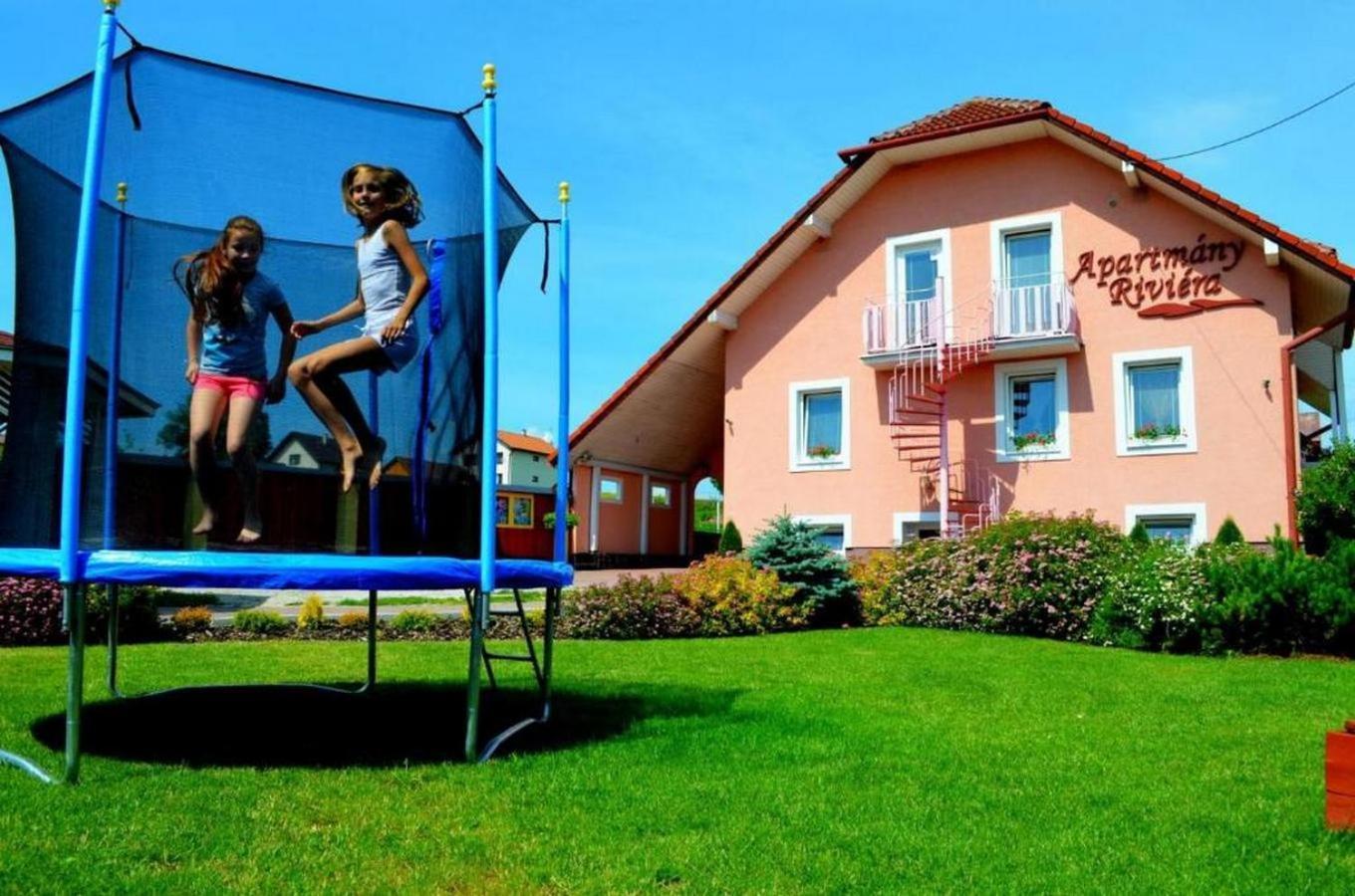Chalupa Riviera A Apartmany Riviera - Liptov Besenova รูชอมแบรอค ภายนอก รูปภาพ